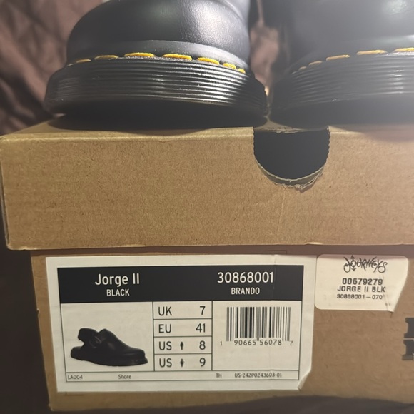 Dr.Martens Jorge II 
Unisex - size 8 men’s/ size 9 women - Picture 9 of 14